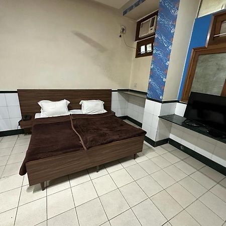 New Royal Hotel Delhi  Exterior photo